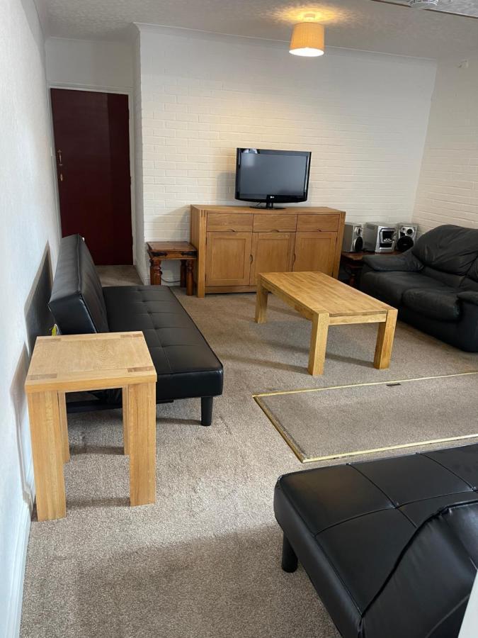 Spacious, Sleeps 17, 3 Bathrooms, Parking, Mansfield Exterior photo