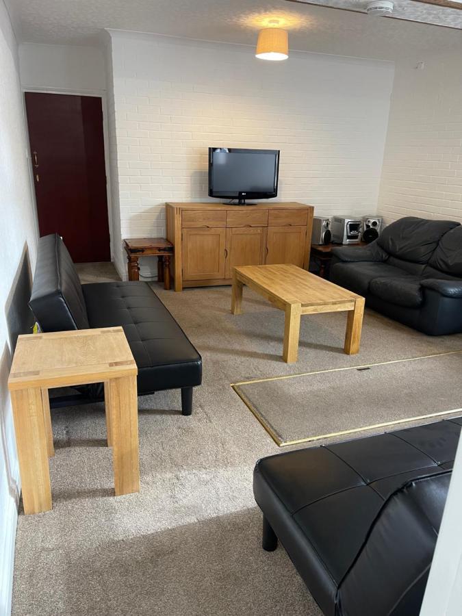 Spacious, Sleeps 17, 3 Bathrooms, Parking, Mansfield Exterior photo