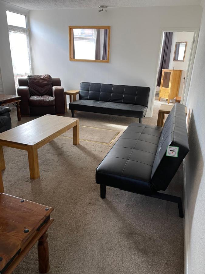 Spacious, Sleeps 17, 3 Bathrooms, Parking, Mansfield Exterior photo