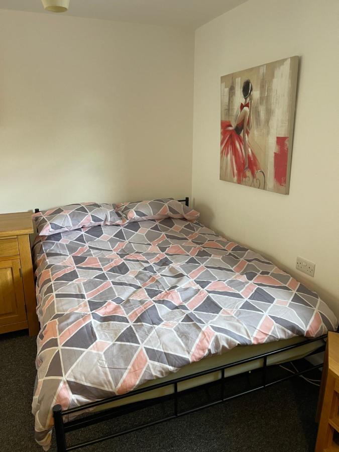 Spacious, Sleeps 17, 3 Bathrooms, Parking, Mansfield Exterior photo