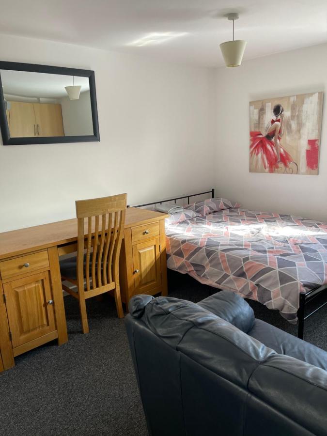 Spacious, Sleeps 17, 3 Bathrooms, Parking, Mansfield Exterior photo