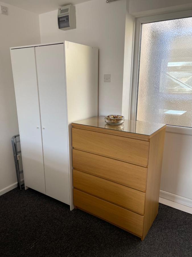 Spacious, Sleeps 17, 3 Bathrooms, Parking, Mansfield Exterior photo